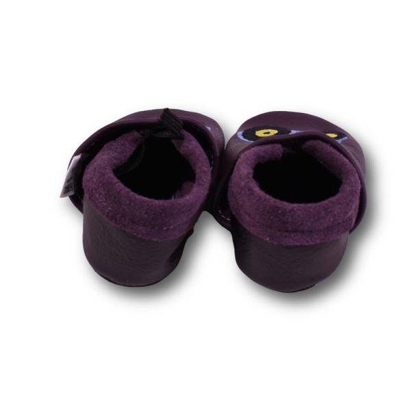 Krabbelschuhe blauer Trecker mit Anhänger dunkellila